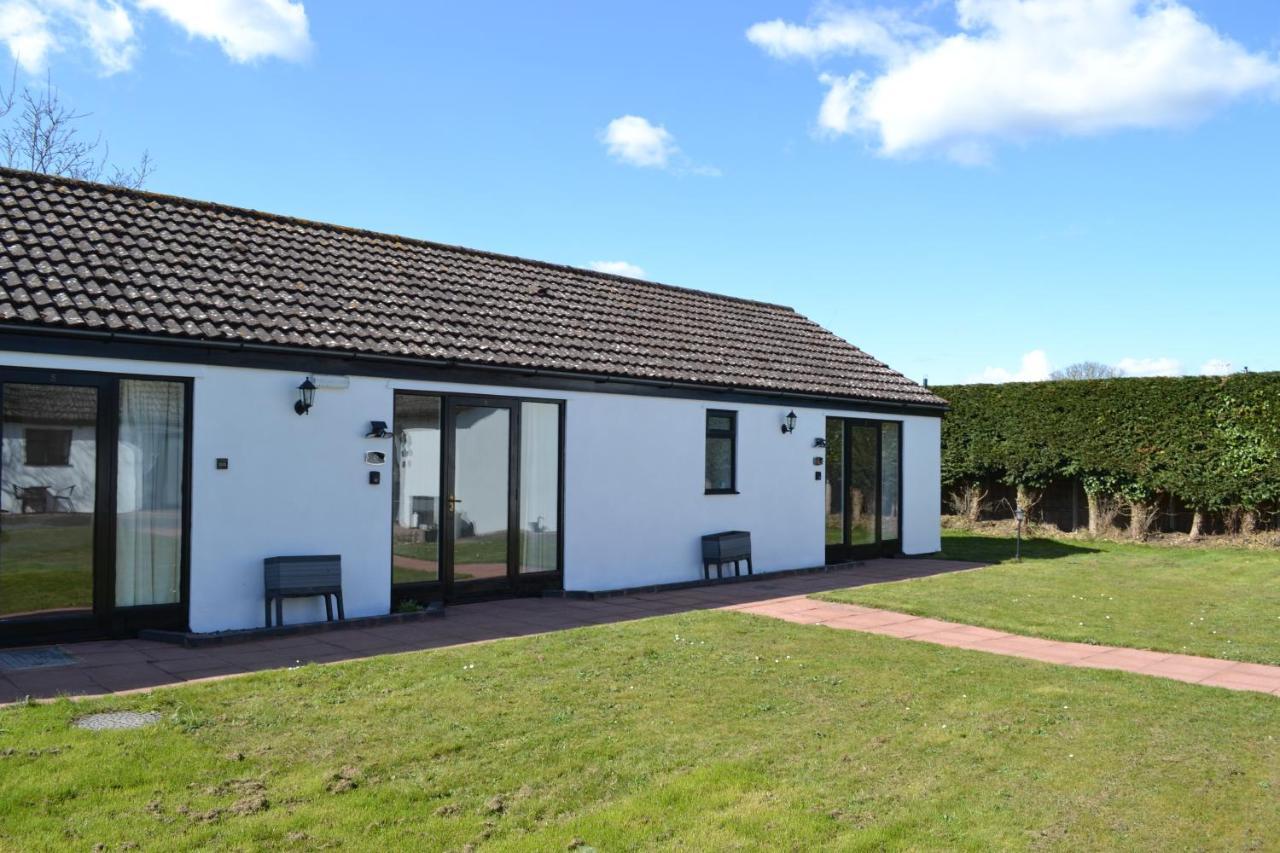 Number 4 - Lytton Tree Lodge, Reydon, Southwold Eksteriør billede